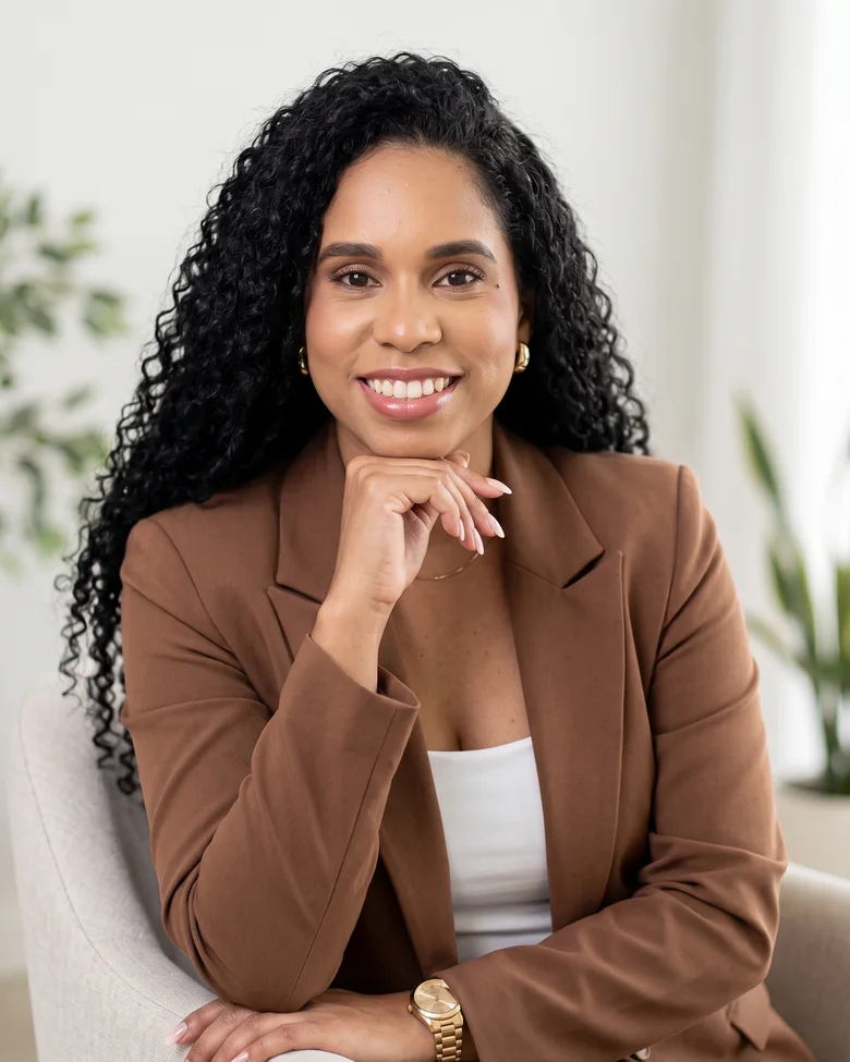 Retrato de Dra. Camila Fernanda Pereira, advogada do escritório